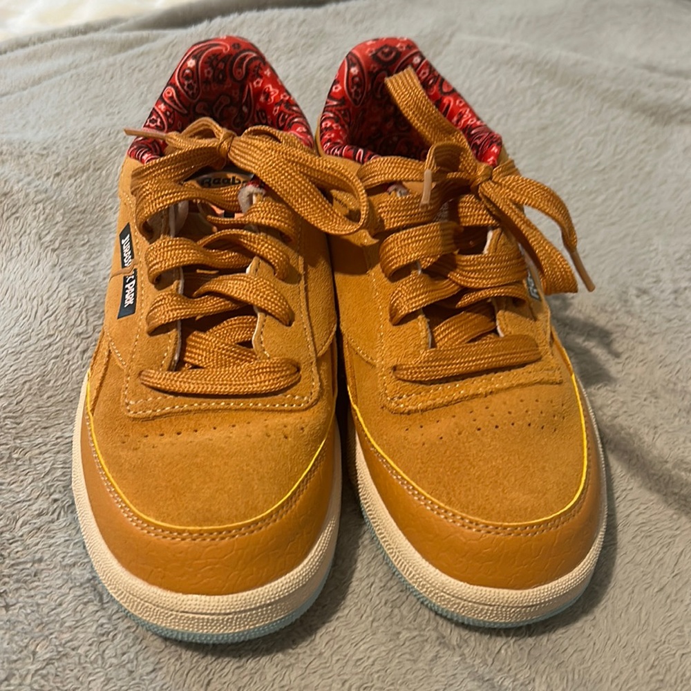 Reebok Classic Jurassic Park Edition Size 3 Big Kids